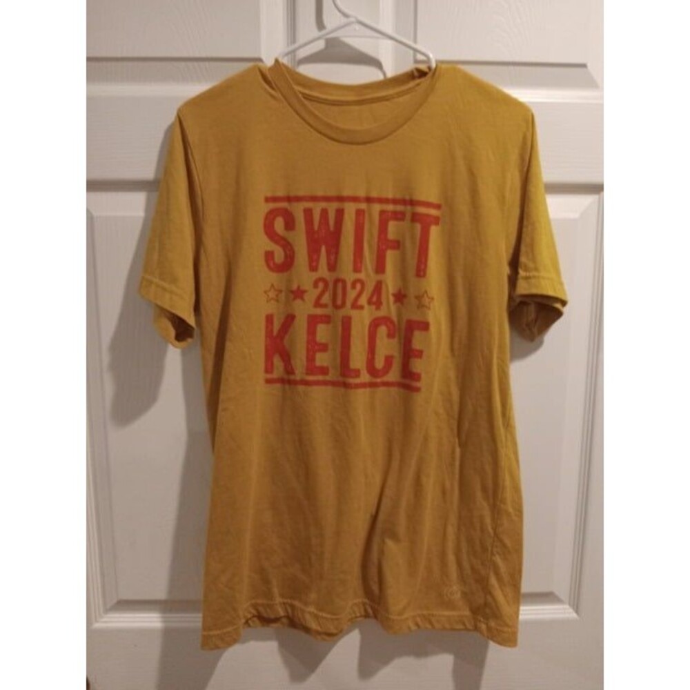 Swift 2024 Kelce Tee Size L